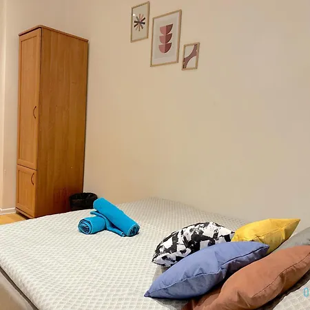 Nest - 20 Minutes To Old Town & Seaside ホームステイ *