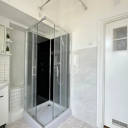 Nest - 20 Minutes To Old Town & Seaside Privatunterkunft