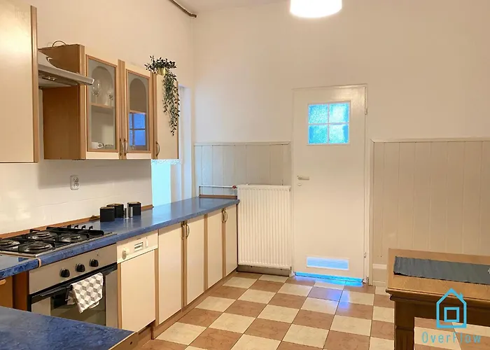 Nest - 20 Minutes To Old Town & Seaside